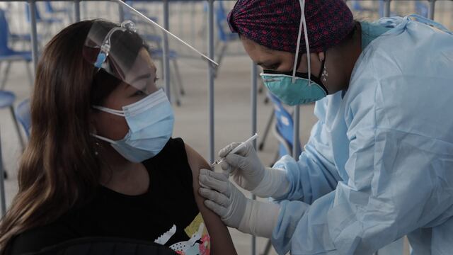 COVID-19: hoy inicia la vacunación de personas de 34 y 35 años en Lima y Callao