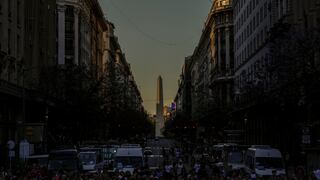 El desempleo crece en Argentina, con una economía en fuerte contracción