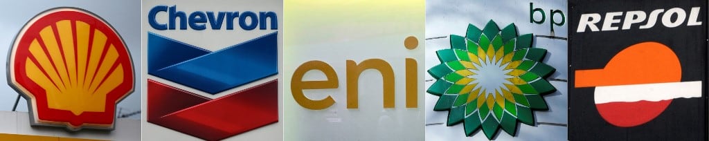 Las licencias emitidas el viernes por el Departamento del Tesoro de Estados Unidos autorizan a cinco empresas a participar en contratos y transacciones de petróleo y gas con Petróleos de Venezuela S.A. y sus filiales, y limitan los pagos, incluidos impuestos, a una cuenta controlada por EE.UU. Las empresas son BP PLC, Chevron Corp.., Eni SpA, Repsol S.A. y Shell PLC.