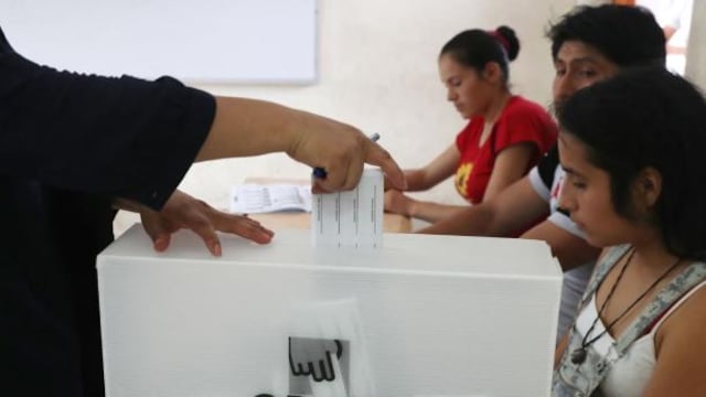 Comisión de Constitución modifica las elecciones primarias: expertos analizan el dictamen