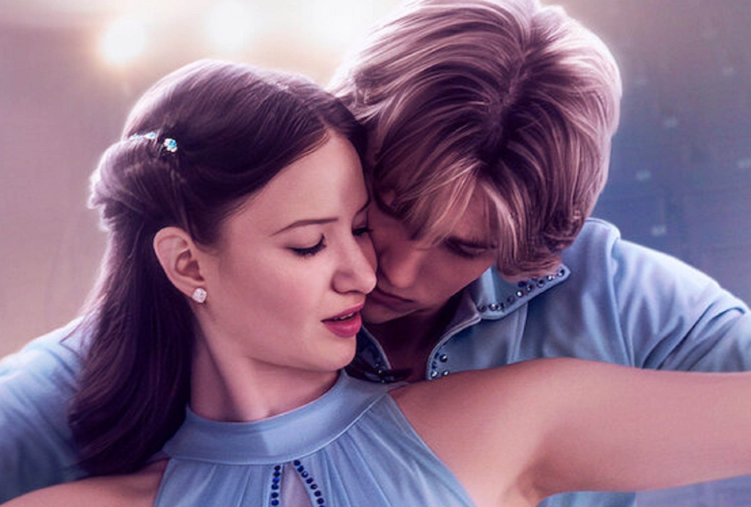 El drama romántico "Bailando sobre hielo", protagonizado por Madelyn Keys y Cale Ambrozic, sigue una una joven patinadora artística que busca la manera de salvar el legado de su familia (Foto: Netflix)