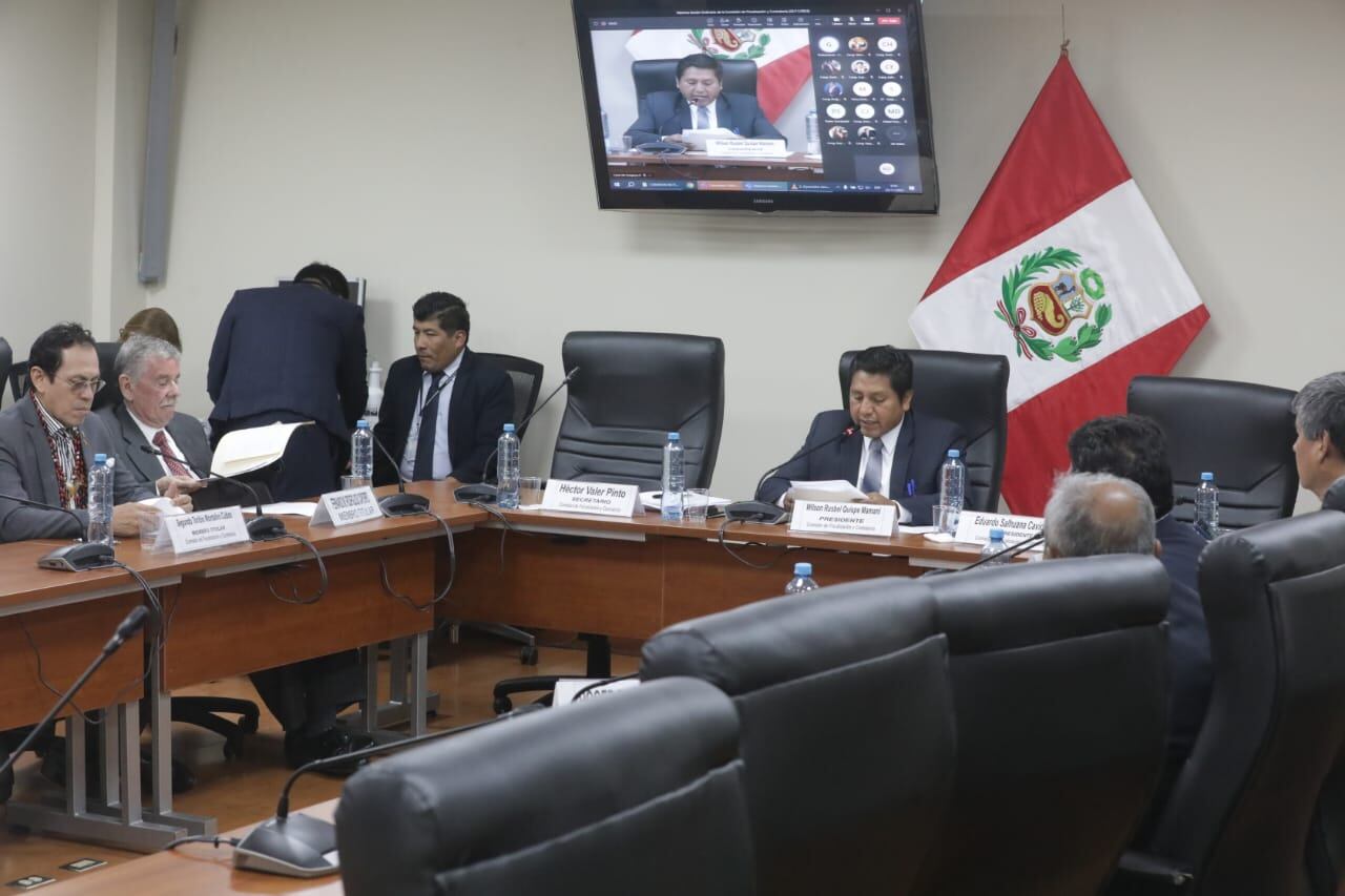 Congresista Wilson Quispe preside la sesión de la comisión de Fiscalización y Contraloría. (Congreso de la República/CCox)