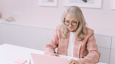 Trabajador jubilado: ¿empresa puede terminar vínculo antes de los 70? (Foto: Pexels).