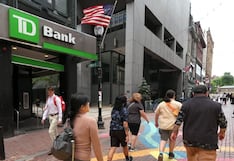 Gobierno de Trump endurece el cerco bancario a inmigrantes sin estatus legal