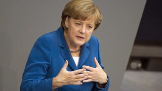 Angela Merkel instará a Grecia a continuar con las reformas