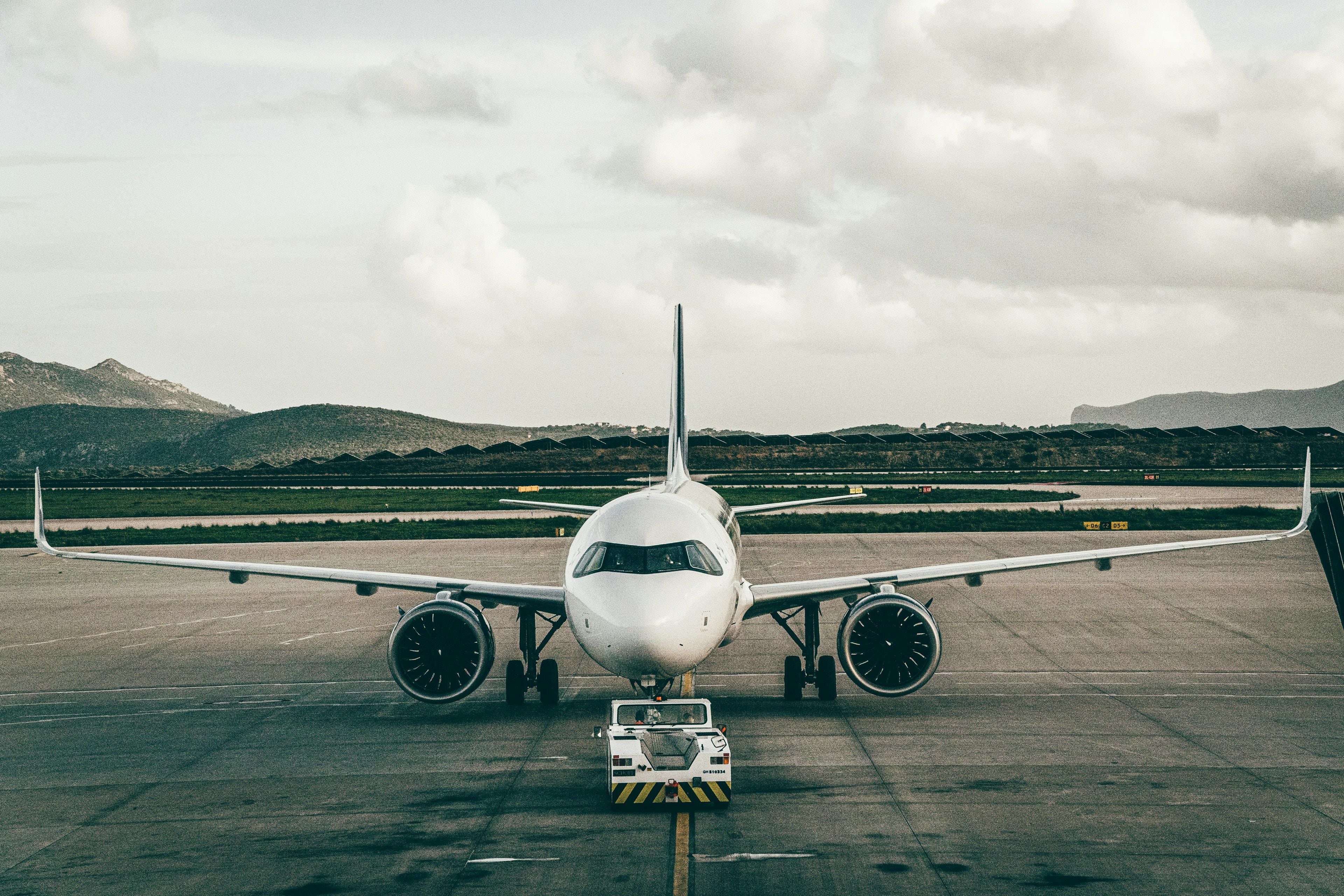 La entrada en vigencia del acuerdo aéreo con Emiratos Árabes Unidos permite operar sin límites de frecuencias, capacidad o tipo de aeronave y favorece la llegada de nuevas rutas internacionales. Foto: Pexels