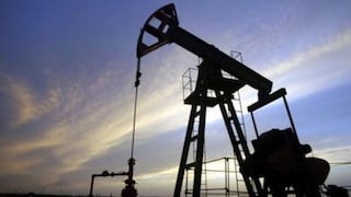 El petróleo cae por temor al exceso de producción