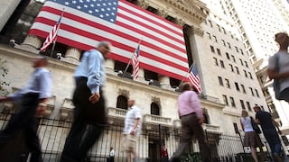 Bonos y petróleo golpean a Wall Street ante temores de nuevas alzas de la Fed