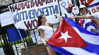 Protestas callejeras podrían presionar a Cuba para acelerar reformas económicas