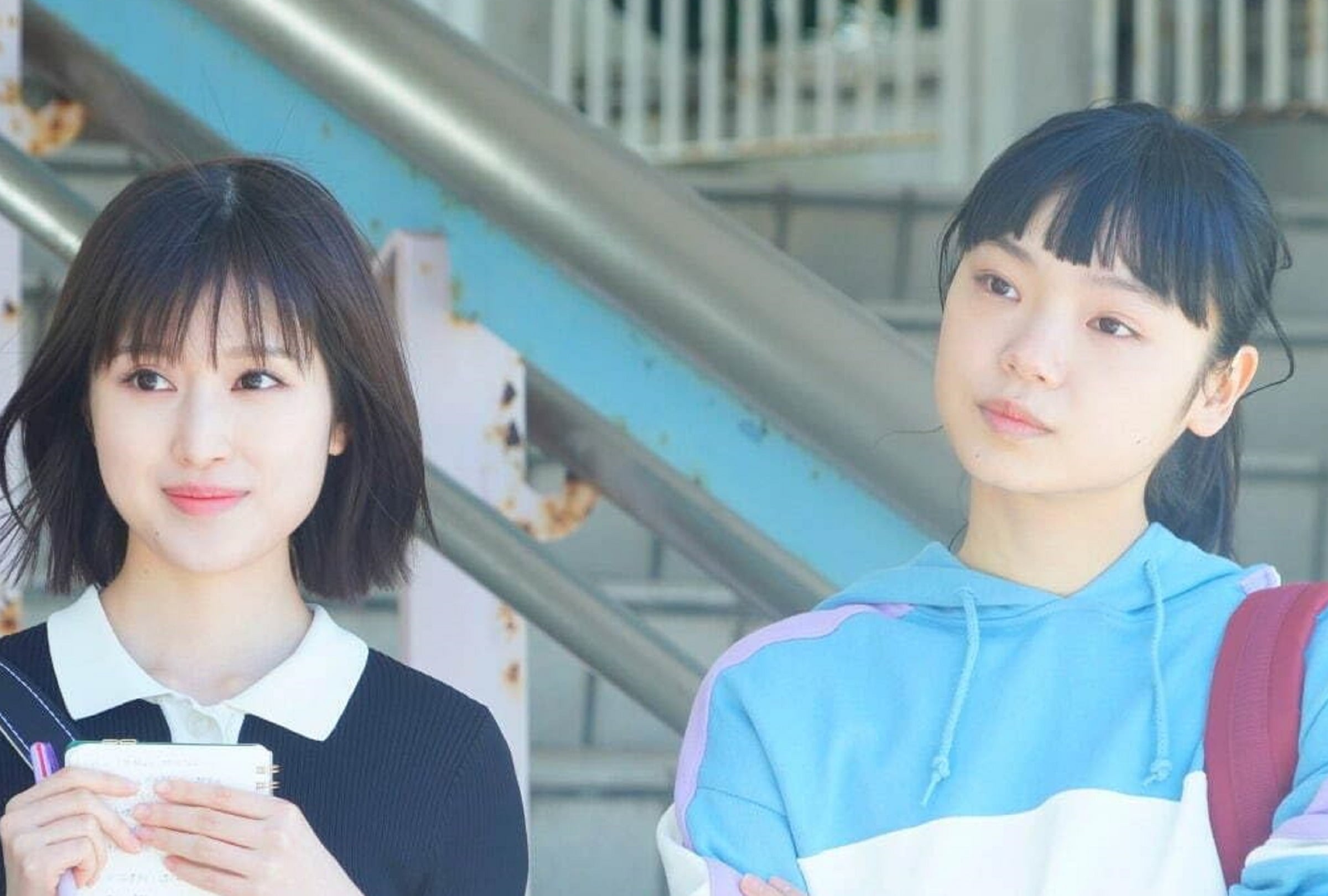 Maori Hino (Riko Fukumoto) junto a su mejor amiga Izumi Wataya (Kotone Furukawa) en la película japonesa "Even If This Love Disappears From the World Tonight" (Foto: Toho Studios)