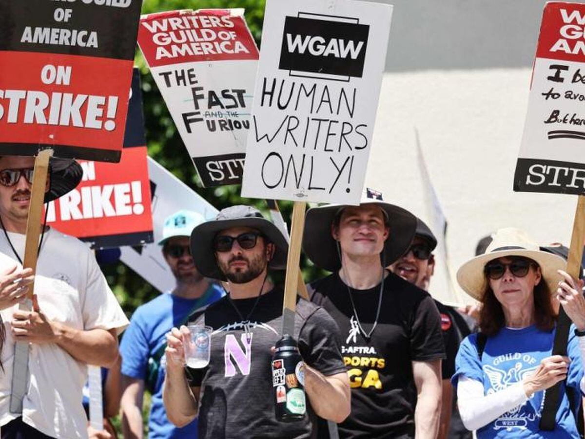Desde la compañía también se destacó este martes que continuarán trabajando para resolver “de una manera justa” las huelgas del Sindicato de Actores de Hollywood. (Foto: AFP)