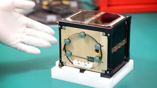 Japón construye el primer satélite de madera del mundo