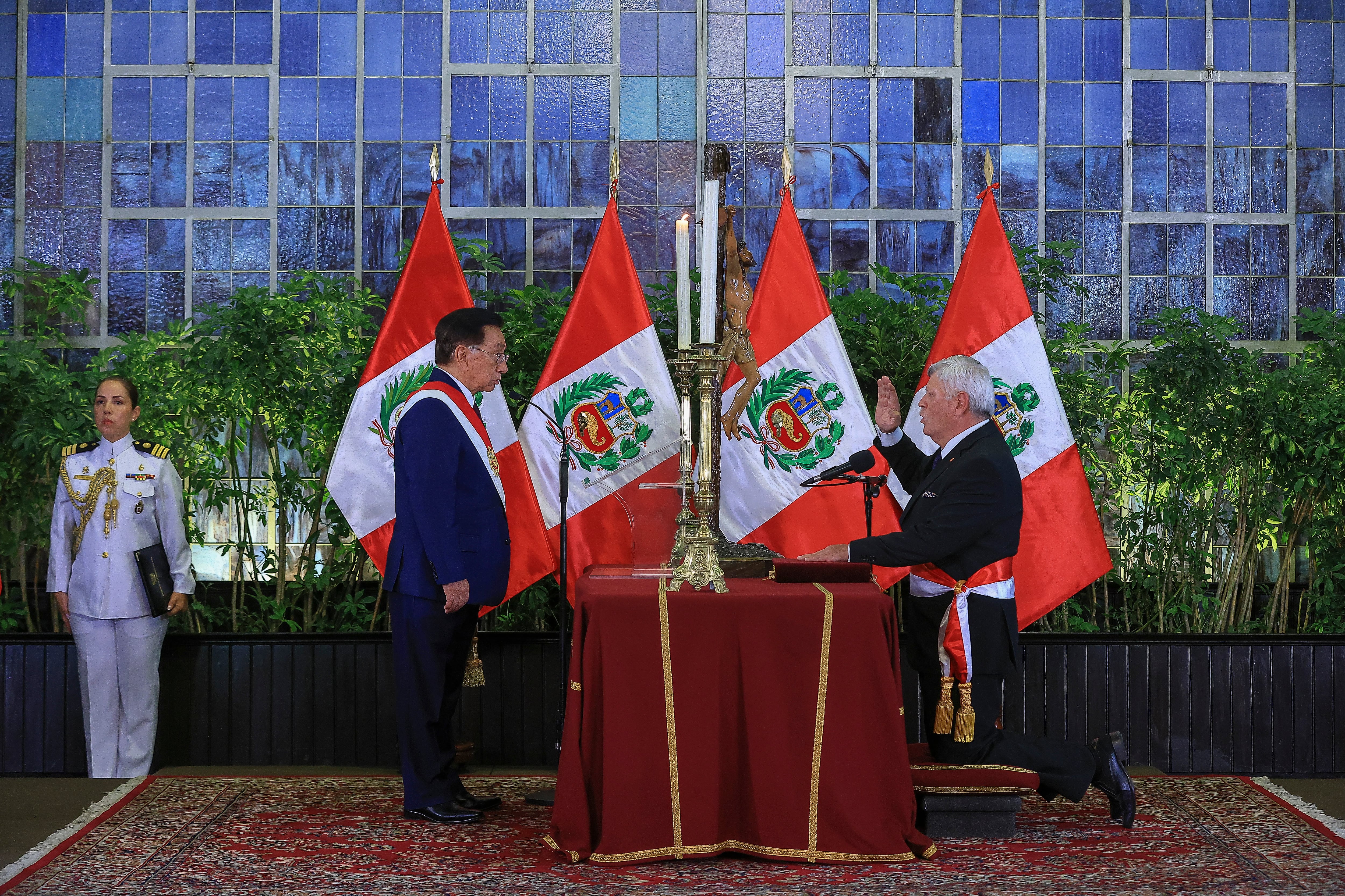 Begazo de Bedoya, general PNP en retiro, fue designado a la cartera del Interior en reemplazo de Vicente Tiburcio. Foto: Presidencia.