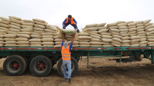 Minagri distribuirá 4,200 toneladas de fertilizantes a S/ 50 por saco