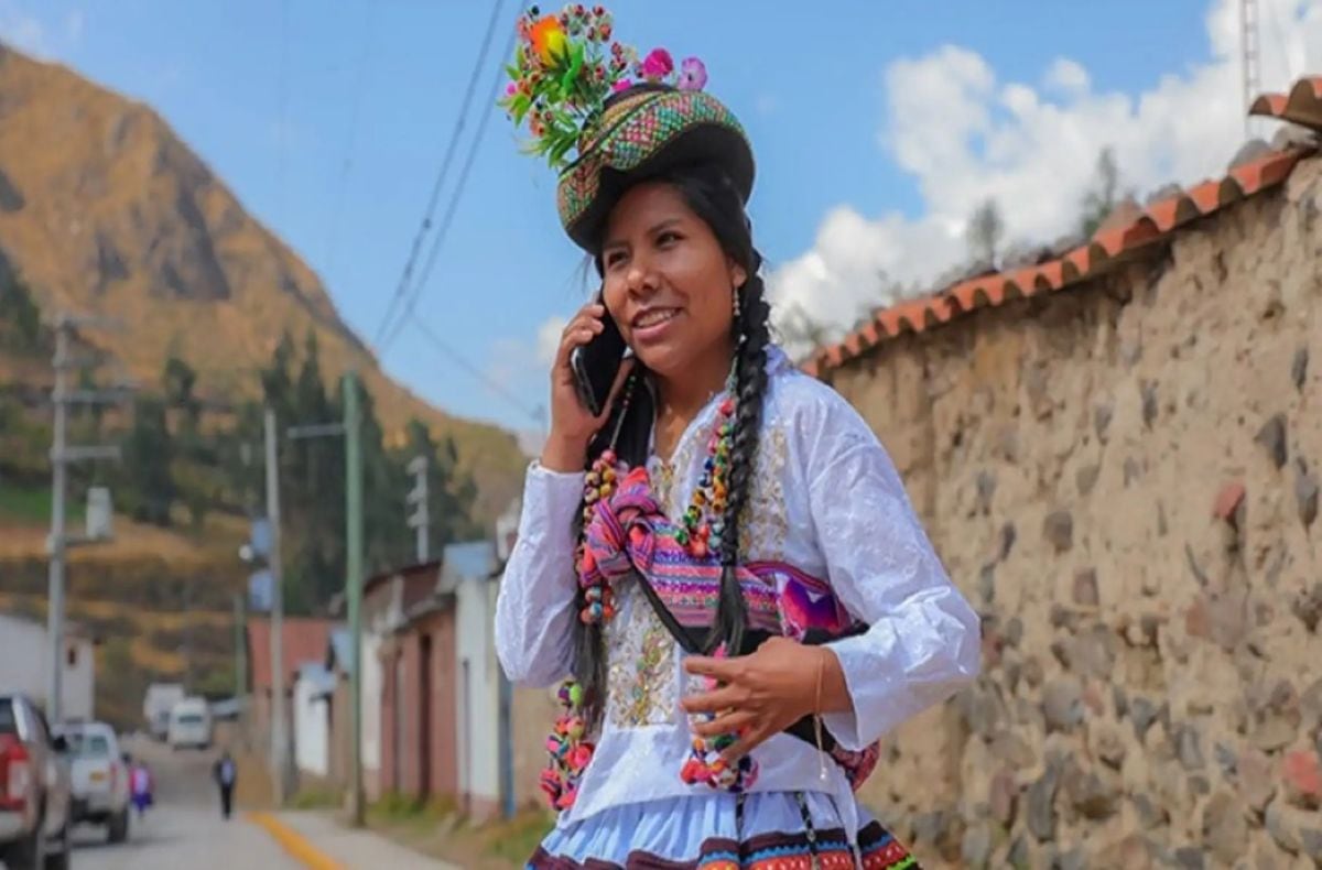 Con la adjudicación del espectro 5G, Claro ampliará su cobertura en instituciones públicas y más de 400 centros poblados del país. Foto: Andina.