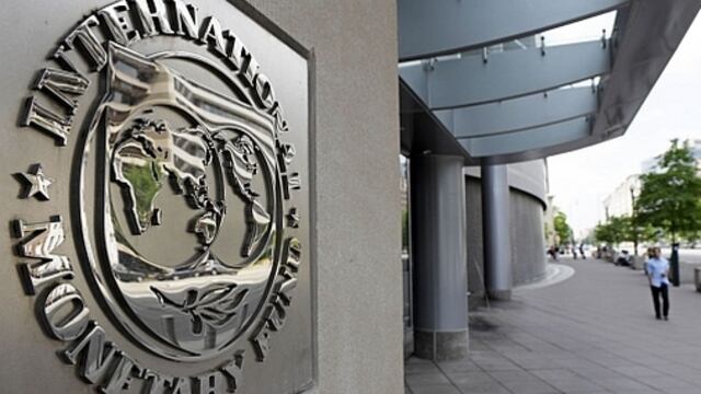 Grecia "acepta" participación del FMI en programa de rescate