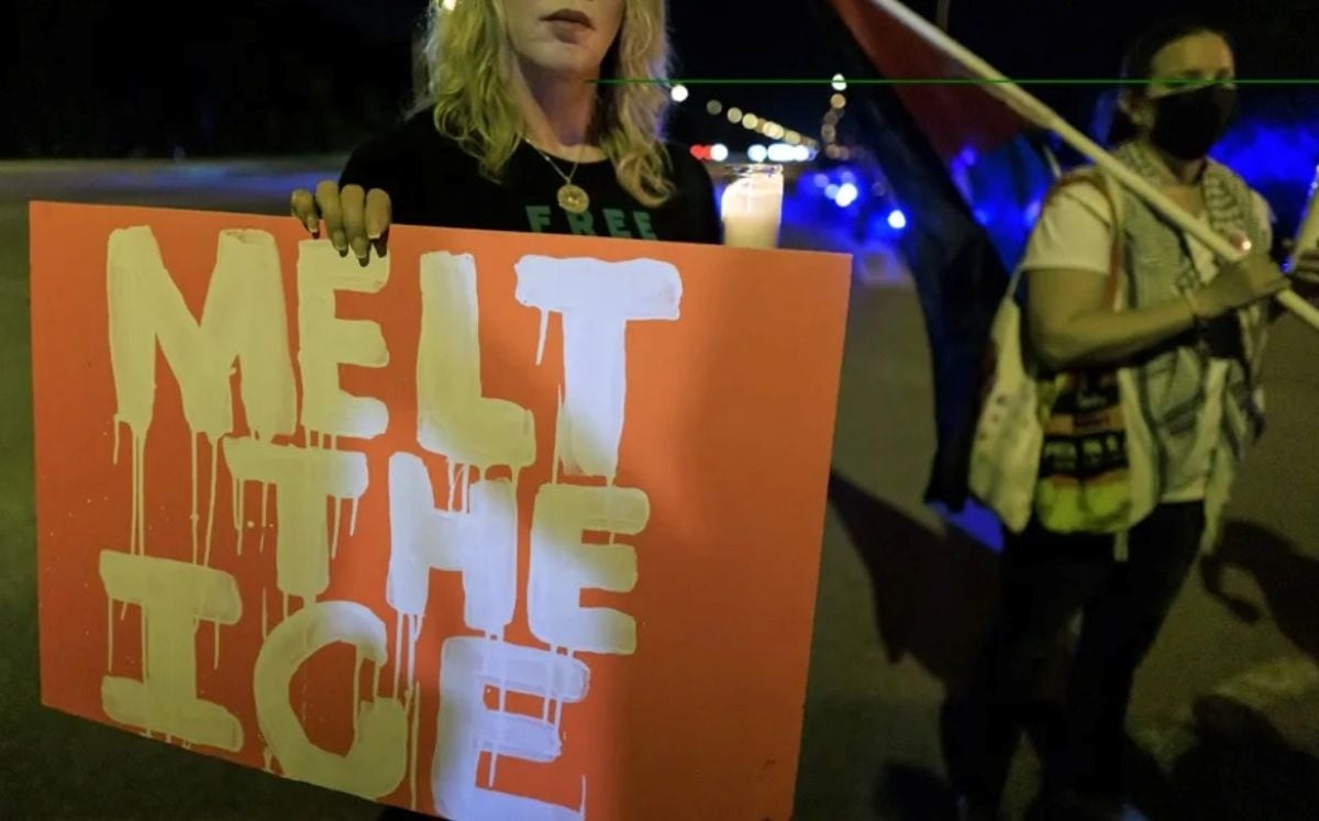 La Casa Blanca asegura que más de 2,5 millones de indocumentados dejaron EE.UU. en 2025, pero expertos cuestionan la falta de datos públicos y la metodología usada para sustentar esa cifra. Foto: EFE.