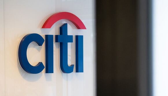 El logotipo de Citigroup Inc. en la entrada de la oficina del banco en París, Francia, el lunes 27 de febrero de 2023. Fotógrafo Benjamín Girette/Bloomberg