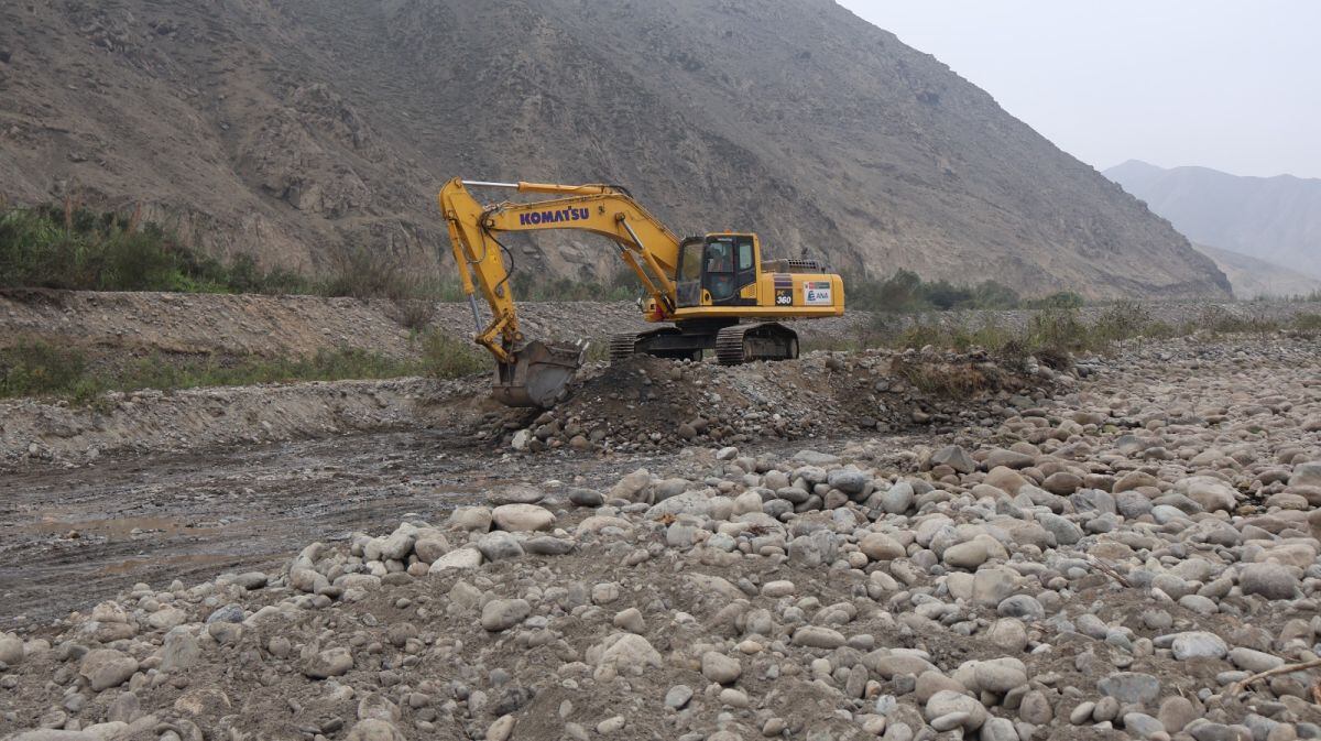El proyecto, dirigido por la Autoridad Administrativa del Agua (AAA) Cañete – Fortaleza, se enmarca en el “Plan de Trabajo para la operación y mantenimiento de maquinarias, vehículos y equipos adquiridos”, conforme al Decreto de Urgencia N° 015-2023. (Foto: Autoridad Nacional del Agua)