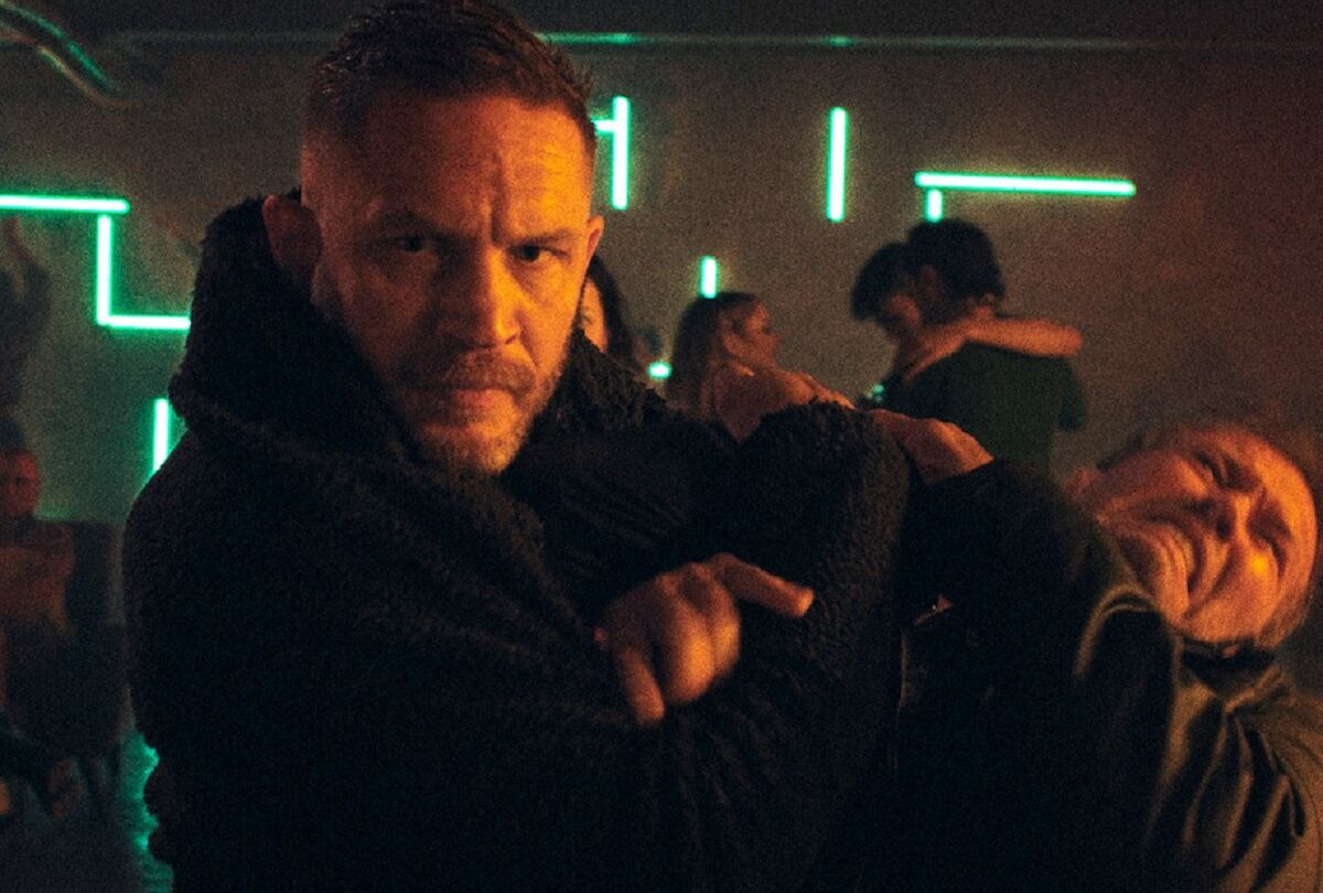 En "Estragos", Walker debe encontrar al hijo de un hombre poderoso; caso contrario, revelará lo que sabe de su oscuro pasado (Foto: Severn Screen / One More One Productions / XYZ Films)