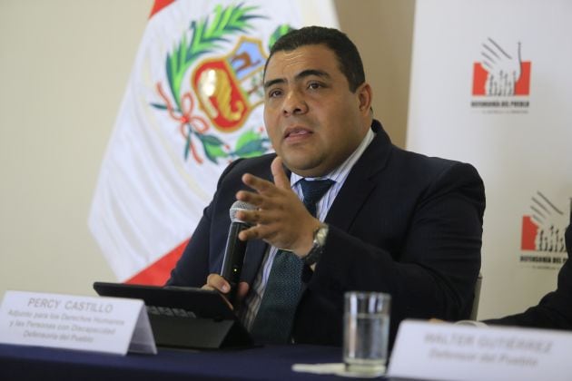 Percy Castillo, adjunto de Derechos Humanos de la Defensoría del Pueblo, renunció a la institución y cuestionó el mal manejo que ha tenido Josué Gutiérrez. (GEC)