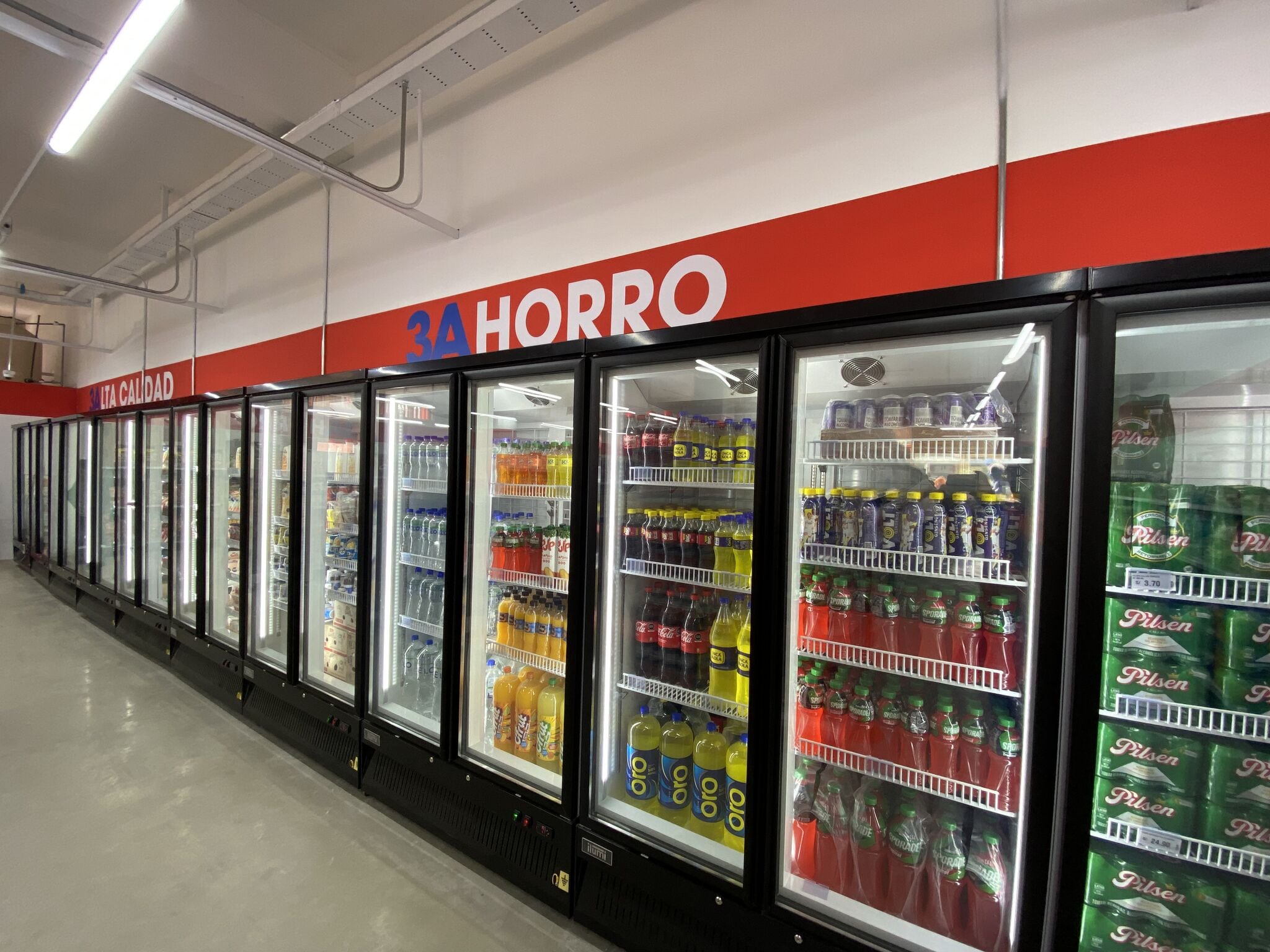 Grupo AJE entró al segmento hard discount con sus Tiendas 3A.