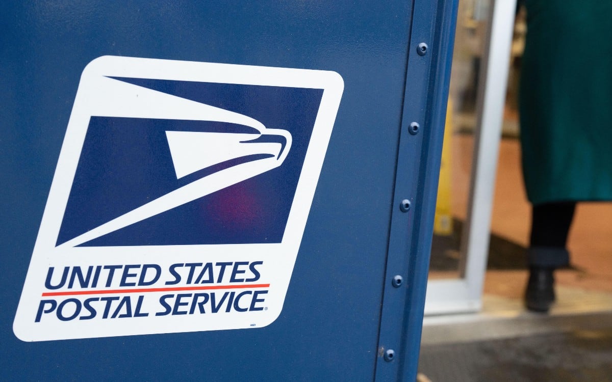El acuerdo se da en medio de una crisis financiera que amenaza al servicio postal. (Foto: Jenny Kane / AP)
