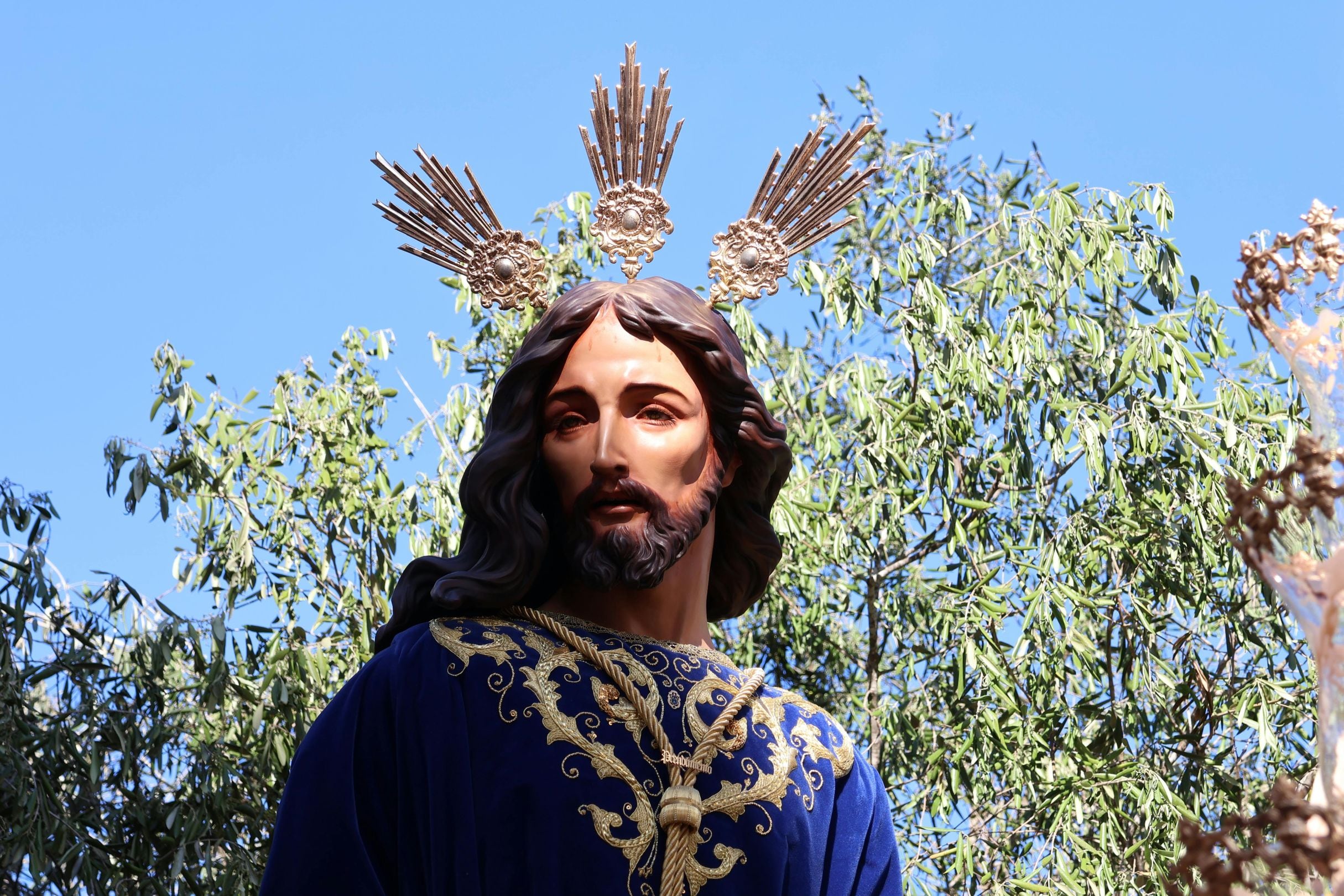 En Jueves y Viernes Santo se recuerda la Última Cena y la pasión y muerte de Jesús. (Foto: El Puerto de Santa María / Pexels)