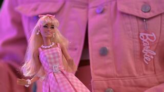 Mattel vuelve a generar ganancias pero pedidos de muñecas Barbie caen en 2T