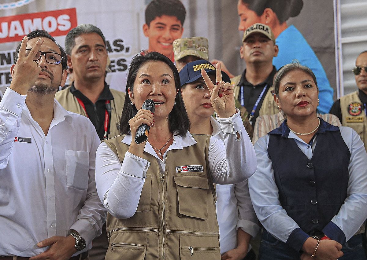 Keiko Fujimori comentó que no conversó con el general PNP Arriola sobre Vladimir Cerrón. (Foto: Presidencia)