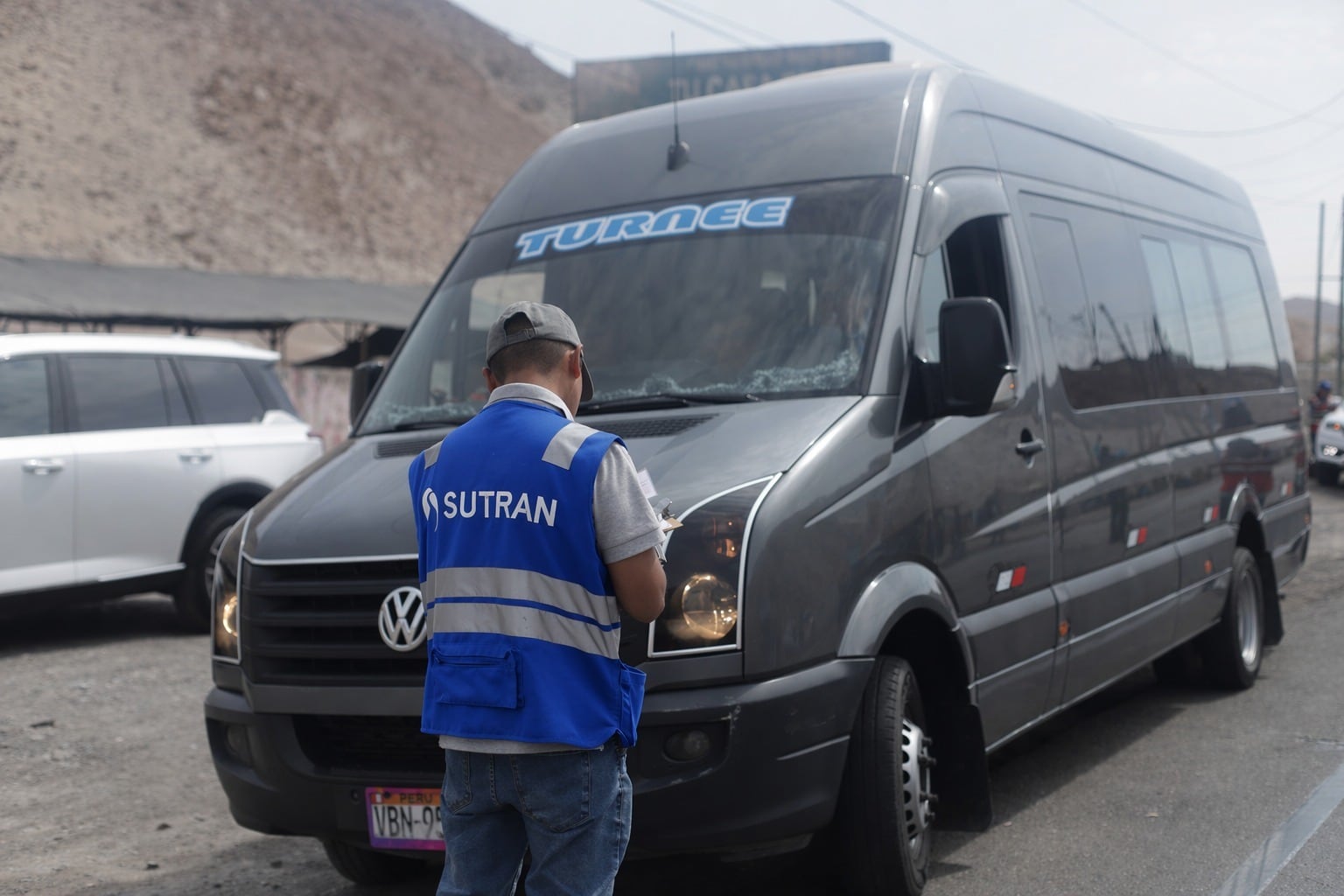 La Sutran precisó que no notifica a correos personales ni por WhatsApp sobre multas y solo comunica sanciones físicamente al domicilio declarado por el infractor. Foto: SUTRAN.