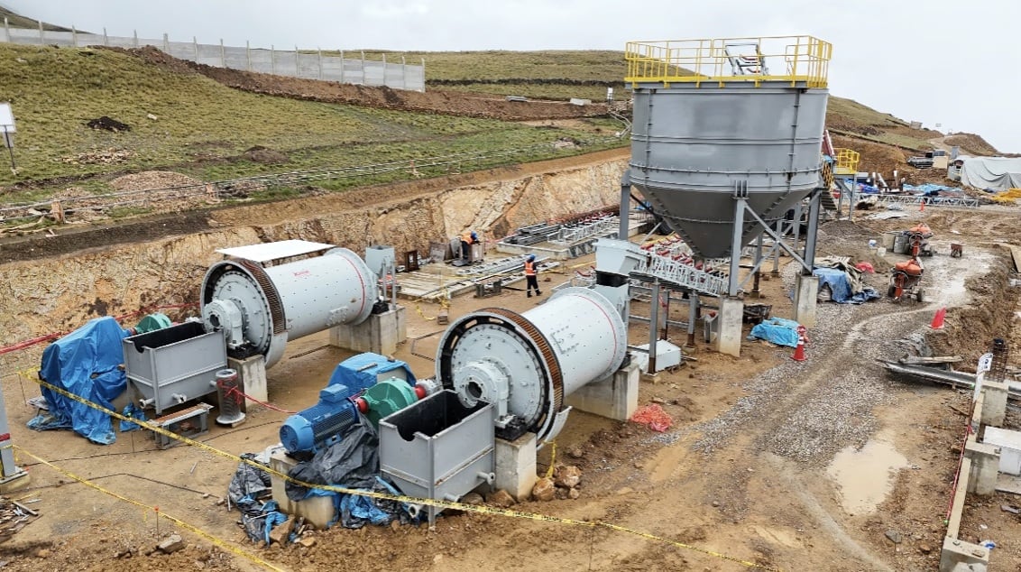 La planta contará con tres generadores diésel automatizados para asegurar el suministro energético. (Foto: PPX Mining)