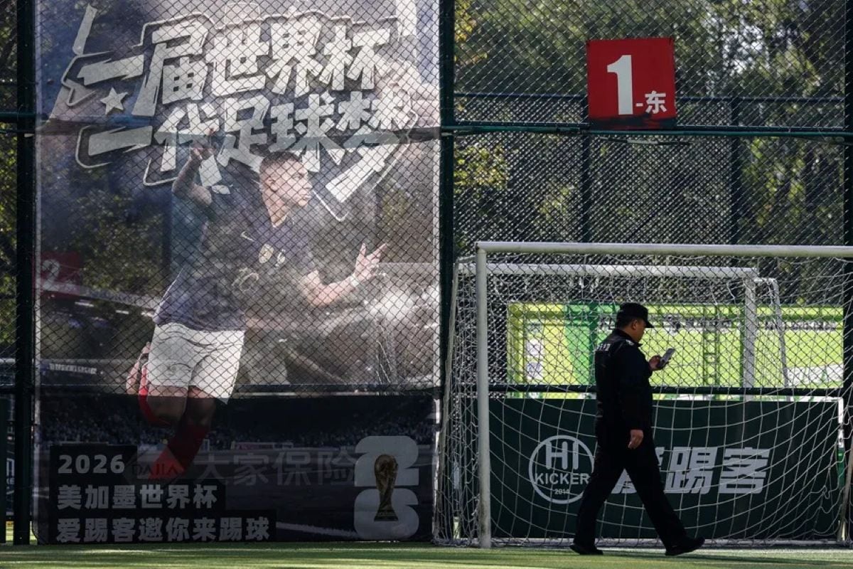 Kylian Mbappé pidió disculpas tras la polémica por sus declaraciones sobre un meme vinculado a Mao Zedong. Tres empresas chinas anunciaron el fin de sus acuerdos comerciales con el delantero. Foto: EFE.