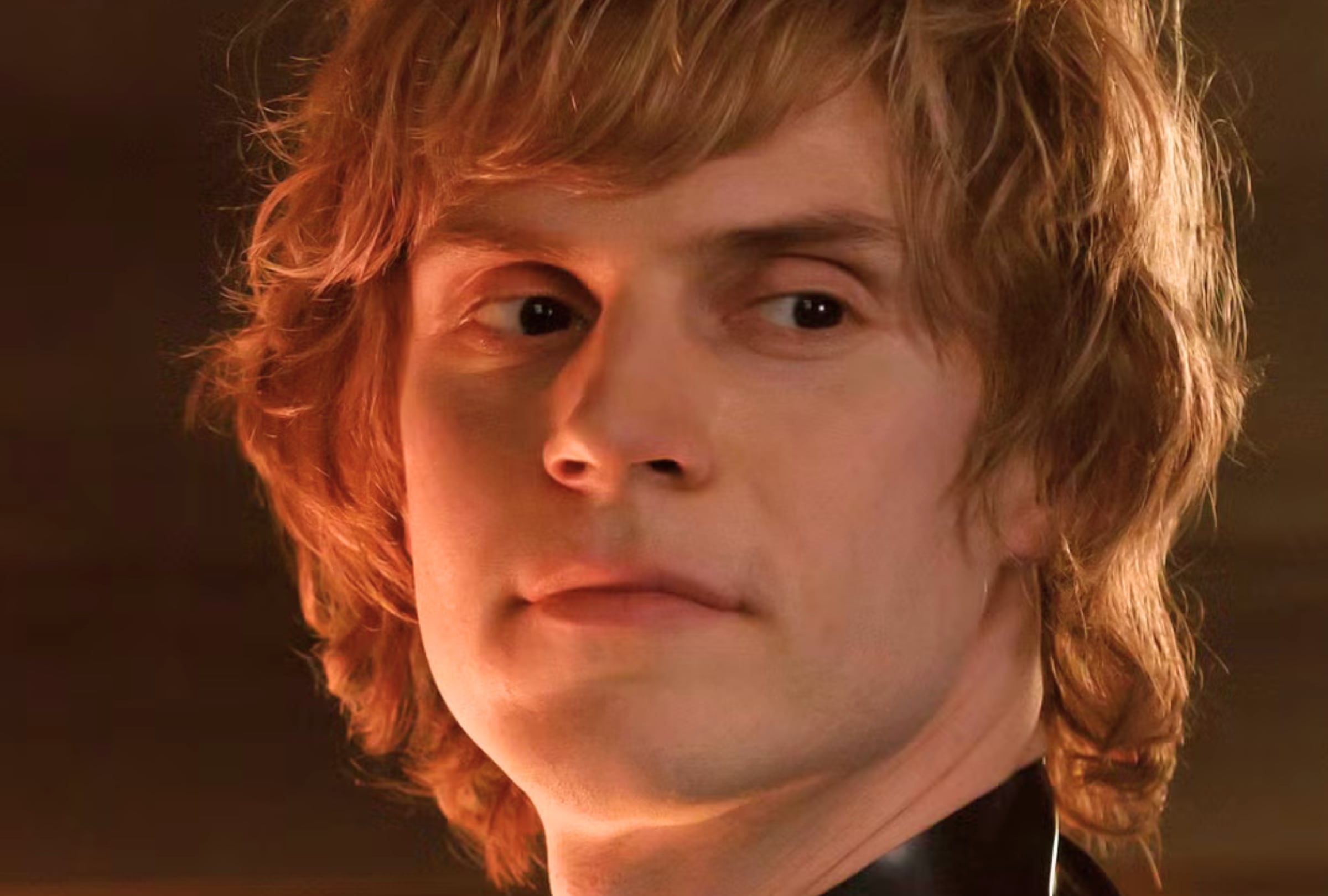 El reconocido actor estadounidense Evan Peters caracterizado en su icónico papel de Tate Langdon para la serie antológica de terror "American Horror Story" (Foto: Ryan Murphy Productions)