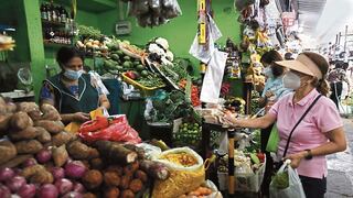 Precio minorista cayó en 13 de los 16 principales alimentos en Lima
