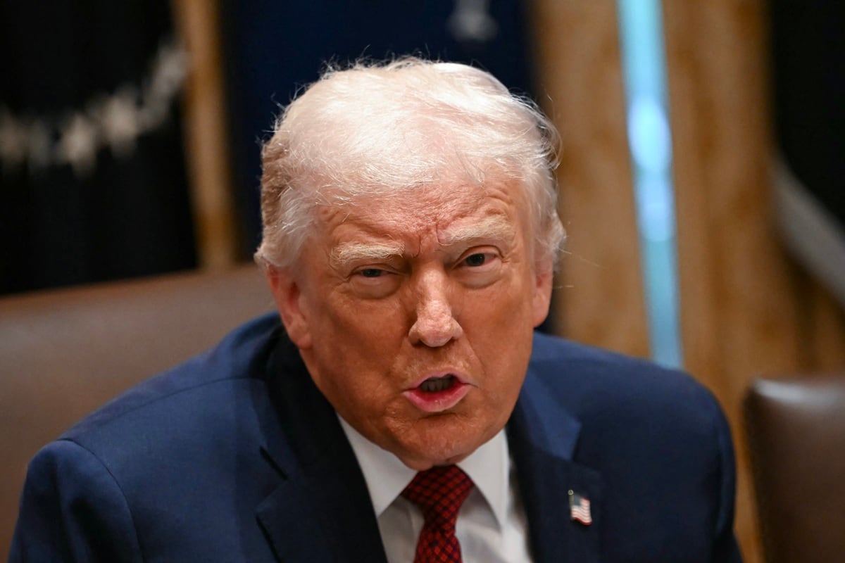 El presidente de Estados Unidos, Donald Trump, en la Sala del Gabinete de la Casa Blanca en Washington, DC, el 8 de diciembre de 2025. (ANDREW CABALLERO-REYNOLDS / AFP)