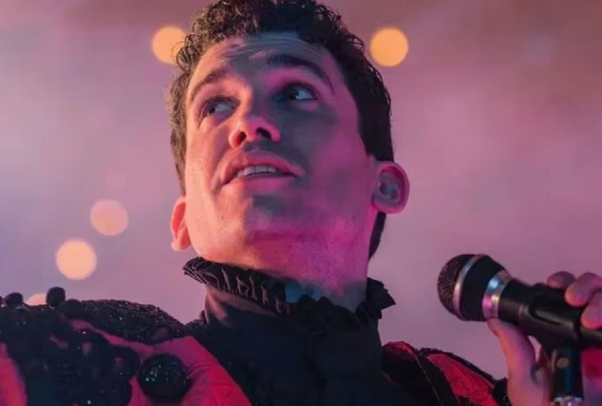 Jaime Lorente asume el rol de Xavi Font en la película biográfica española “Disco, Ibiza, Locomía” (Foto: DeAPlaneta)