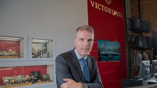 Victorinox, fabricante de relojes premium, afila su apuesta en Perú en categoría clave