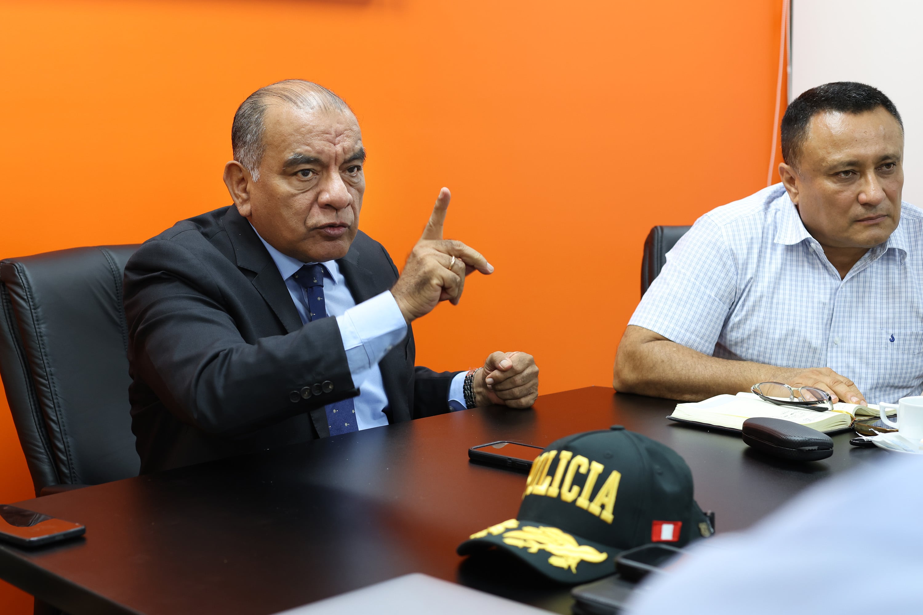 El ministro César Astudillo anunció que la adquisición se realizará mediante una contratación de Estado a Estado. Foto: Mininter