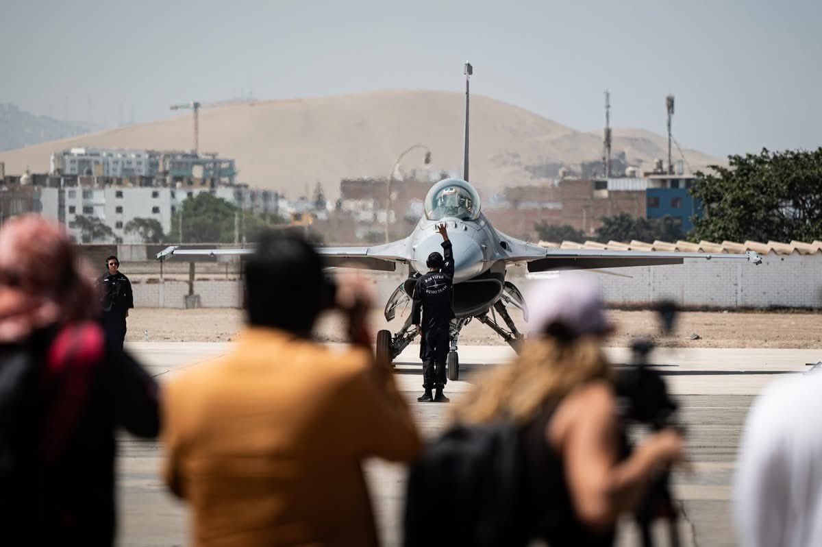 La exhibición de la FAP se realizó ante miles de espectadores en la Base Aérea Las Palmas. (Foto: Embajada de Estados Unidos)