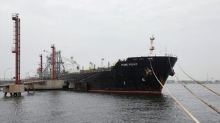 Rusia elude sanciones del G7 que limitan precios de sus exportaciones petroleras