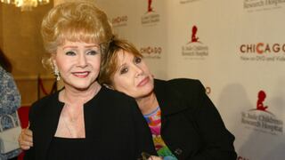 Actriz Debbie Reynolds hospitalizada un día después de la muerte de su hija, Carrie Fisher