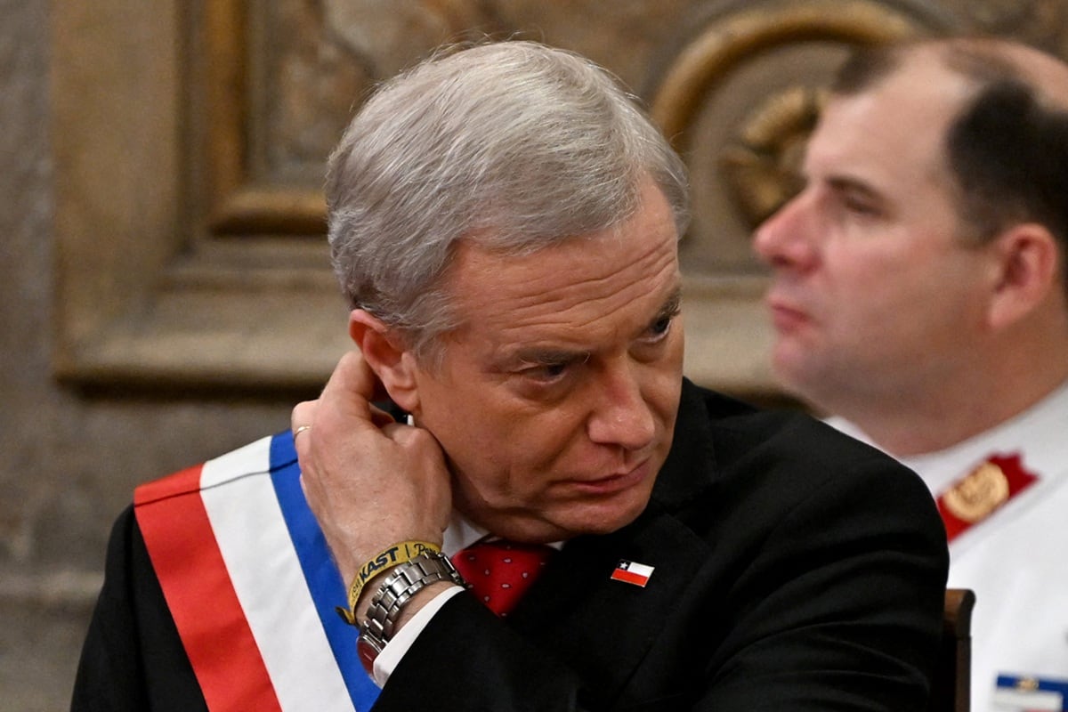 El presidente de Chile, José Antonio Kast, asiste a una misa en la Catedral Metropolitana de Santiago, el 12 de marzo de 2026. (RODRIGO ARANGUA / AFP)