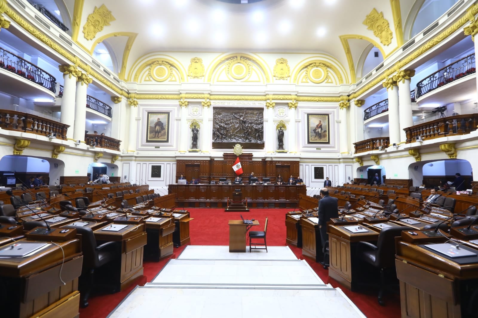La Comisión Permanente aprobó en segunda votación la restitución del financiamiento de partidos políticos por parte de las empresas privadas. (Foto: Congreso)