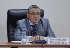 Ministro Santiváñez se corrige: extorsiones y sicariato se redujeron 7.2% y no 72%