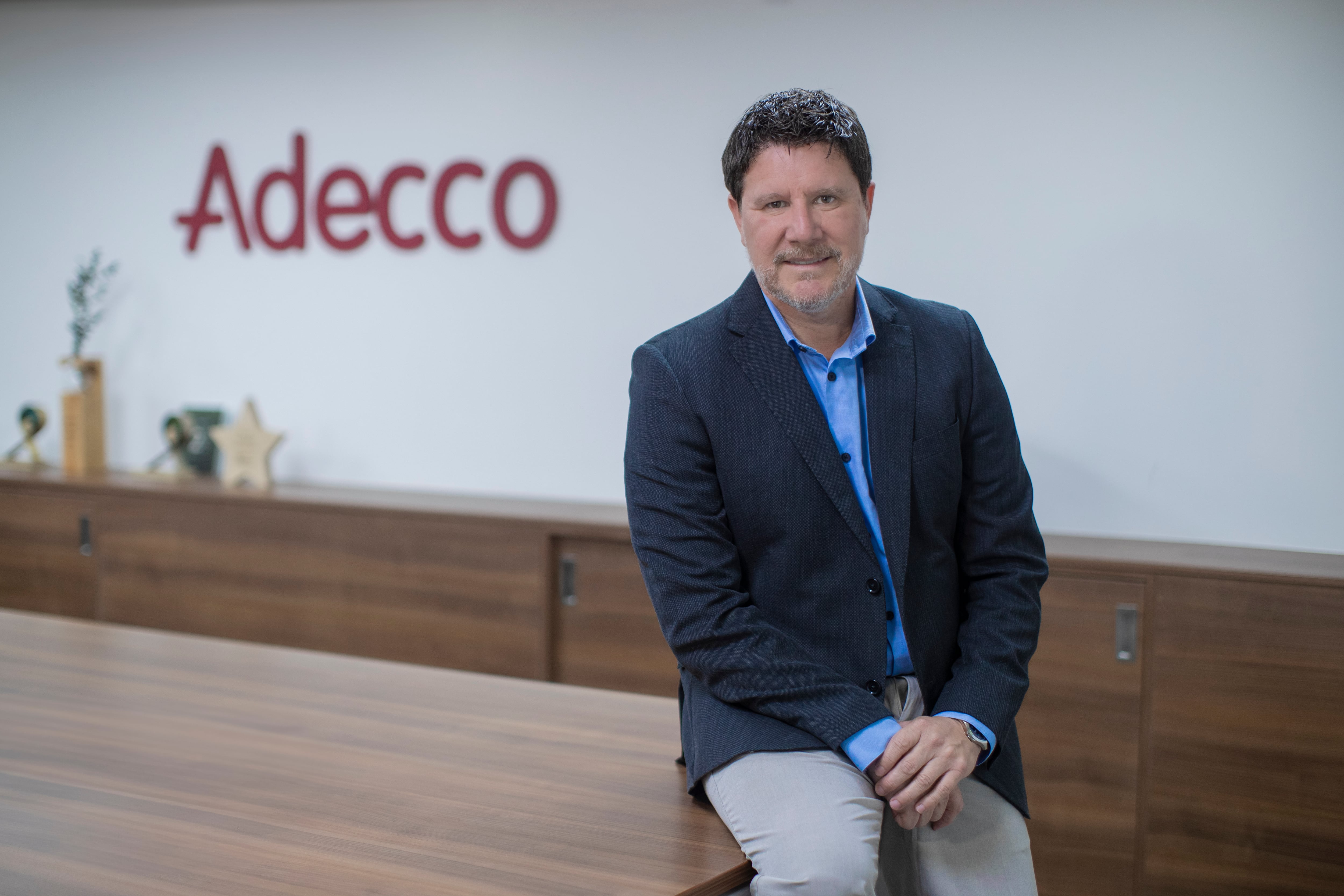 Walter Hernández, CEO de Adecco Perú.