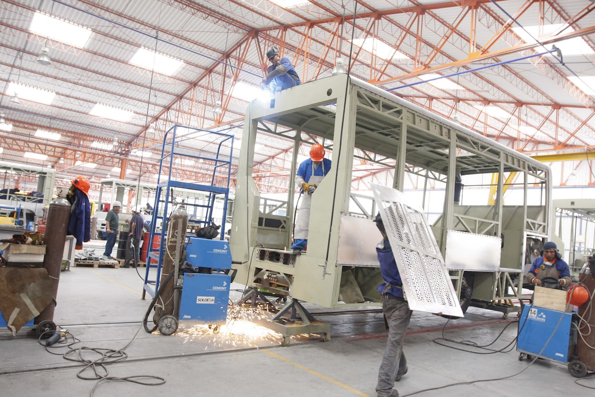 Cerca de la mitad de empresarios industriales prevé invertir y contratar nuevos trabajadores en los próximos tres meses, reportó la Sociedad Nacional de Industrias (SNI). (Foto: USI)
