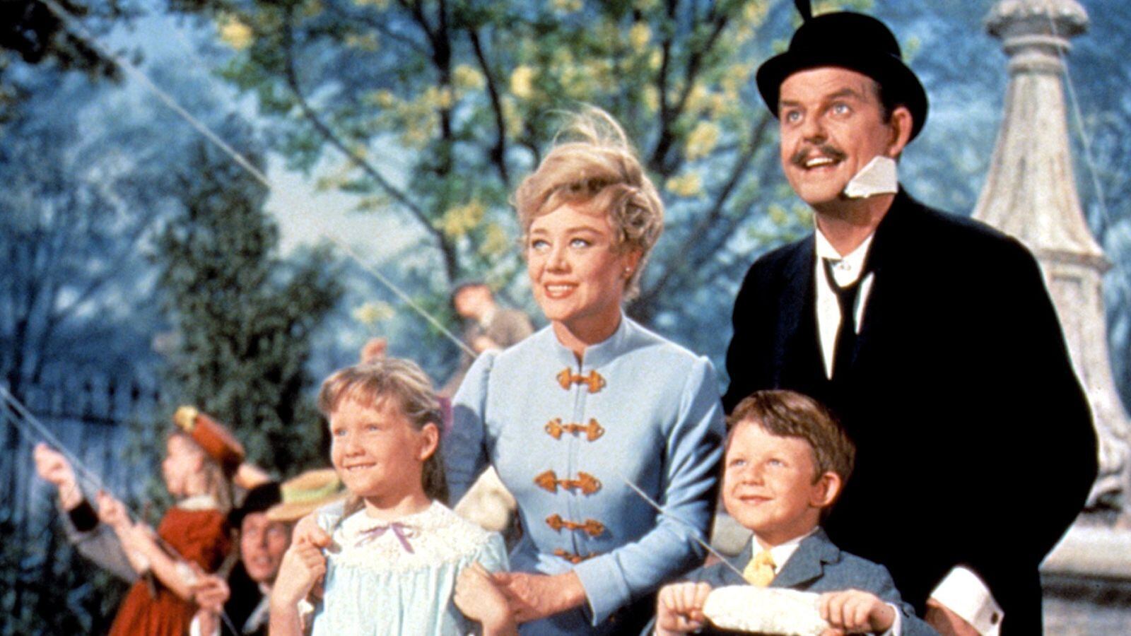Glynis Jonhs en su papel de Winifred Banks en la película "Mary Poppins" (Foto: Walt Disney Productions)