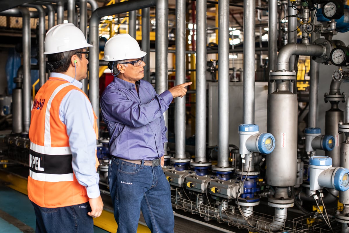 Hoy la planta del Callao produce el 90% de los lubricantes que la empresa comercializa en el país; el 10% restante se importa por tratarse de aplicaciones cuya escala no justifica producción local. (Foto: Terpel)