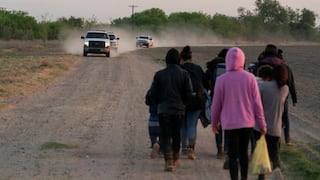 EE.UU. cancela los proyectos del muro y atenderá a las comunidades fronterizas